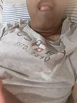 Snapshot of moonflower25 chatting on November 10, 6:40 pm moonflower25 online show from November 10, 6:40 pm