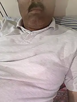 Snapshot of moonflower25 chatting on November 13, 5:50 am moonflower25 online show from November 13, 5:50 am