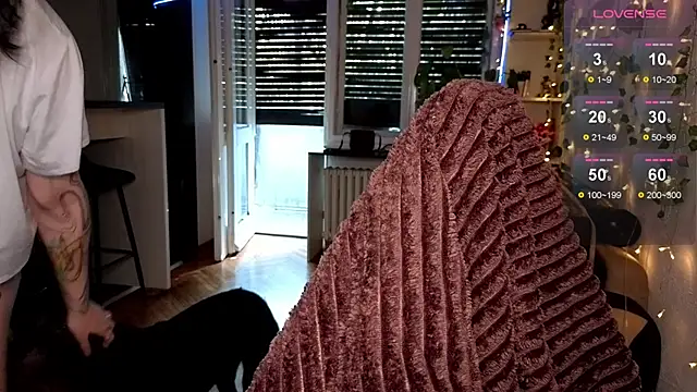 Snapshot of dorfmatratze__ chatting on September 13, 6:13 am dorfmatratze online show from September 13, 6:13 am