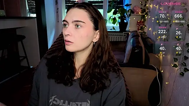 Snapshot of dorfmatratze__ chatting on October 3, 9:28 am dorfmatratze online show from October 3, 9:28 am