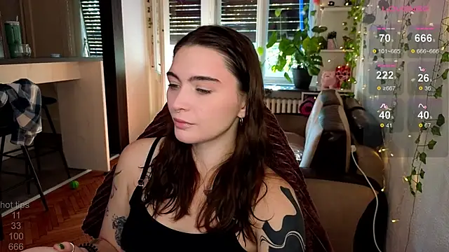 Snapshot of dorfmatratze__ chatting on October 16, 7:53 am dorfmatratze online show from October 16, 7:53 am