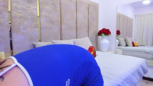 MiaWelkin online show from September 14, 12:15 pm