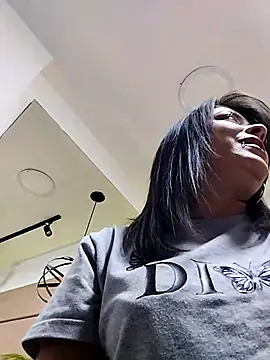 MiaWelkin online show from November 11, 1:22 pm