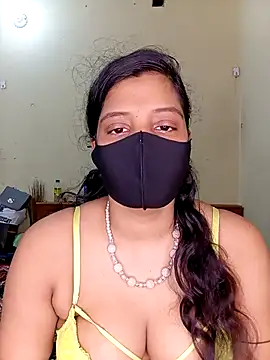 Snapshot of Rose-luckey chatting on October 3, 5:37 am Rose-luckey online show from October 3, 5:37 am