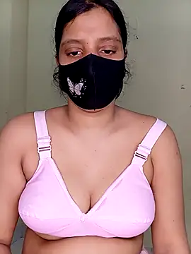 Snapshot of Rose-luckey chatting on October 31, 8:21 pm Rose-luckey online show from October 31, 8:21 pm