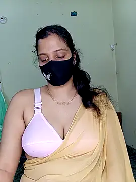 Snapshot of Rose-luckey chatting on November 27, 4:58 am Rose-luckey online show from November 27, 4:58 am