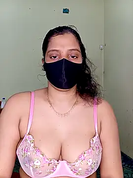 Snapshot of Rose-luckey chatting on November 28, 12:30 pm Rose-luckey online show from November 28, 12:30 pm