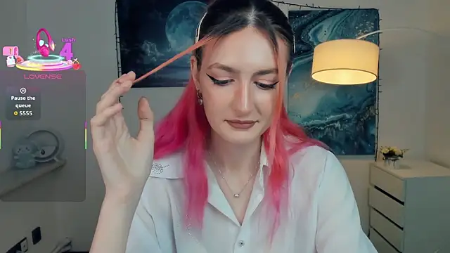 Snapshot of EasterBlink chatting on November 2, 11:12 am EasterBlink online show from November 2, 11:12 am