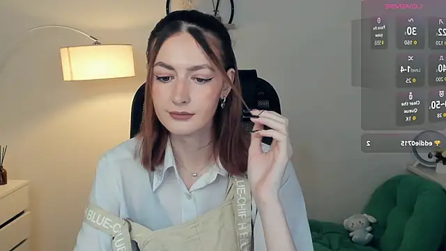 Snapshot of EasterBlink chatting on November 23, 11:10 am EasterBlink online show from November 23, 11:10 am