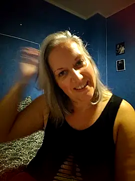 Snapshot of Feelineducentre chatting on September 21, 8:10 pm Feelineducentre online show from September 21, 8:10 pm