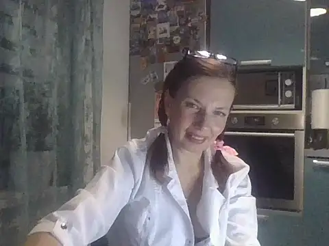 Snapshot of Sweetmurrr chatting on October 8, 3:15 am Sweetmurrr online show from October 8, 3:15 am