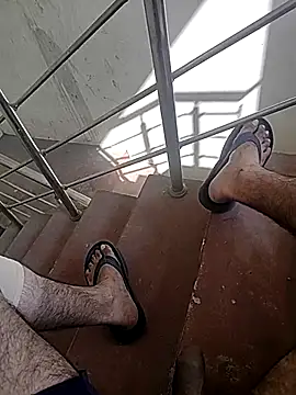 Snapshot of monty935 chatting on November 9, 5:50 am monty935 online show from November 9, 5:50 am