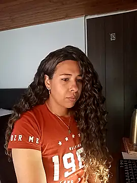 IVONNE COLLINS33 online show from November 3, 12:50 pm