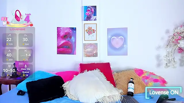 Snapshot of tyra_bankss_ chatting on November 29, 8:23 pm tyra bankss online show from November 29, 8:23 pm