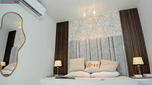 Snapshot of Miagomezx chatting on October 24, 6:26 pm Miagomezx online show from October 24, 6:26 pm