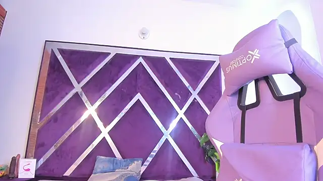 Snapshot of noa_roseasm chatting on November 11, 9:26 pm noa roseasm online show from November 11, 9:26 pm