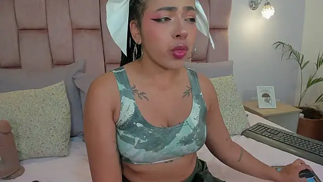 momo ayasse online show from November 2, 2:36 am