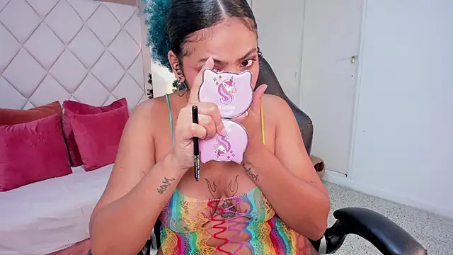 momo ayasse online show from December 3, 9:57 pm