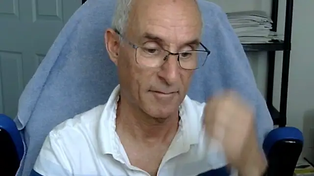 Snapshot of funone1999 chatting on September 21, 10:55 pm funone1999 online show from September 21, 10:55 pm