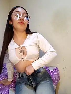 StefaniaFoxx  online show from April 19, 4:34 am