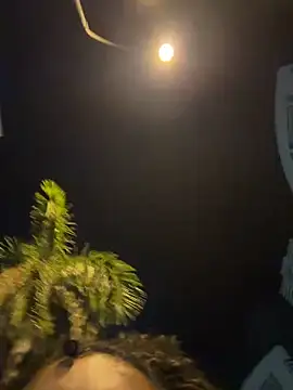 Snapshot of allybluee777 chatting on December 1, 4:06 am allybluee777 online show from December 1, 4:06 am