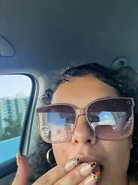 Snapshot of allybluee777 chatting on December 18, 2:56 pm allybluee777 online show from December 18, 2:56 pm