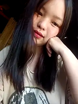 XoiXoi232 online show from April 8, 2:33 am