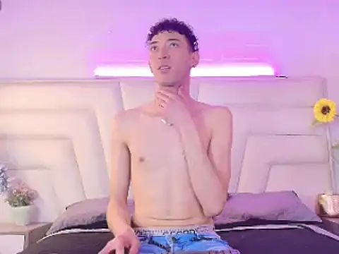 Snapshot of Ashton_Myers chatting on November 5, 7:58 pm Ashton Myers online show from November 5, 7:58 pm