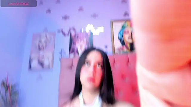 Snapshot of Megan_Luxe chatting on November 14, 5:17 am Megan Luxe online show from November 14, 5:17 am