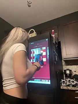 Snapshot of Paige_Turner chatting on February 5, 11:31 pm Paige Turner online show from February 5, 11:31 pm