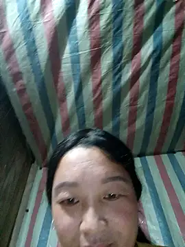 Snapshot of Bliss_rose chatting on November 23, 10:26 am Bliss rose online show from November 23, 10:26 am