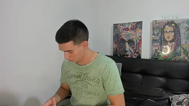 Snapshot of Mike3Xxx chatting on September 21, 2:46 am Mike3Xxx online show from September 21, 2:46 am