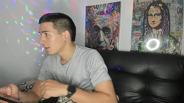 Snapshot of Mike3Xxx chatting on September 24, 10:24 pm Mike3Xxx online show from September 24, 10:24 pm