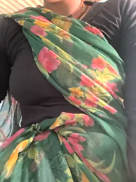 Snapshot of Cutyam chatting on November 16, 9:15 am Cutyam online show from November 16, 9:15 am