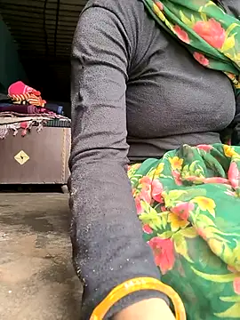 Snapshot of Cutyam chatting on November 17, 5:24 am Cutyam online show from November 17, 5:24 am