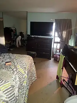 Snapshot of JuicyExxxperience chatting on December 15, 2:21 pm JuicyExxxperience online show from December 15, 2:21 pm