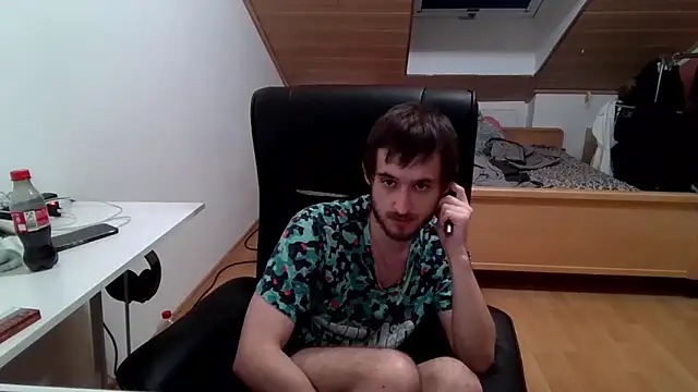 Snapshot of Bez3ybik chatting on December 5, 1:14 am Bez3ybik online show from December 5, 1:14 am