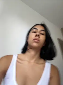 Kassie Collins online show from December 3, 3:43 pm