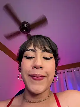 ZahaRose online show from January 10, 12:01 am