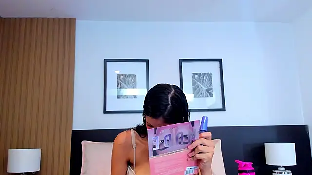 catalina jolie online show from December 1, 4:28 am