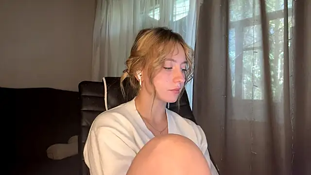 Snapshot of Jetta_Corsacami chatting on September 24, 10:29 am Jetta Corsacami online show from September 24, 10:29 am