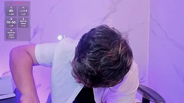 juanmechanic  online show from April 19, 5:18 am