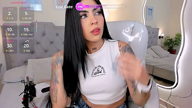 HannaColleman online show from November 7, 8:09 pm