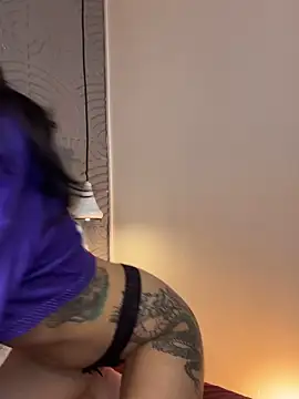 eviegothel  online show from November 13, 8:19 pm