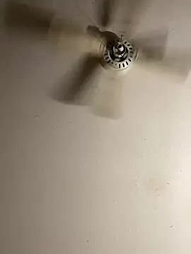 huhgtr online show from April 13, 6:02 pm