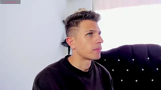 kevin ahss online show from April 6, 8:10 pm