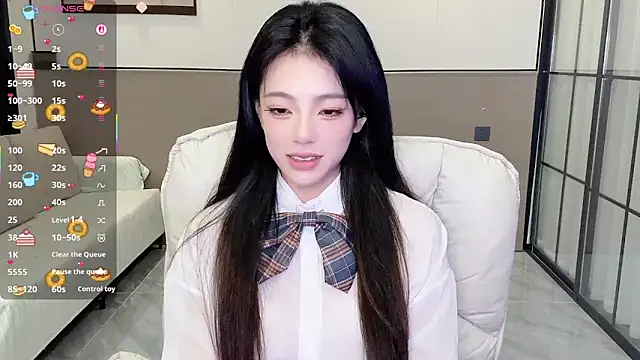 Snapshot of Sandy_Uu chatting on September 24, 5:55 am Sandy Uu online show from September 24, 5:55 am