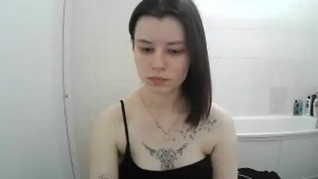 EdlinEngelby online show from December 4, 8:28 pm