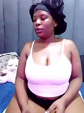 Snapshot of MrsMxx25 chatting on October 30, 9:37 pm MrsMxx25 online show from October 30, 9:37 pm