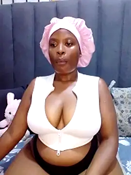 Snapshot of MrsMxx25 chatting on November 14, 9:13 pm MrsMxx25 online show from November 14, 9:13 pm